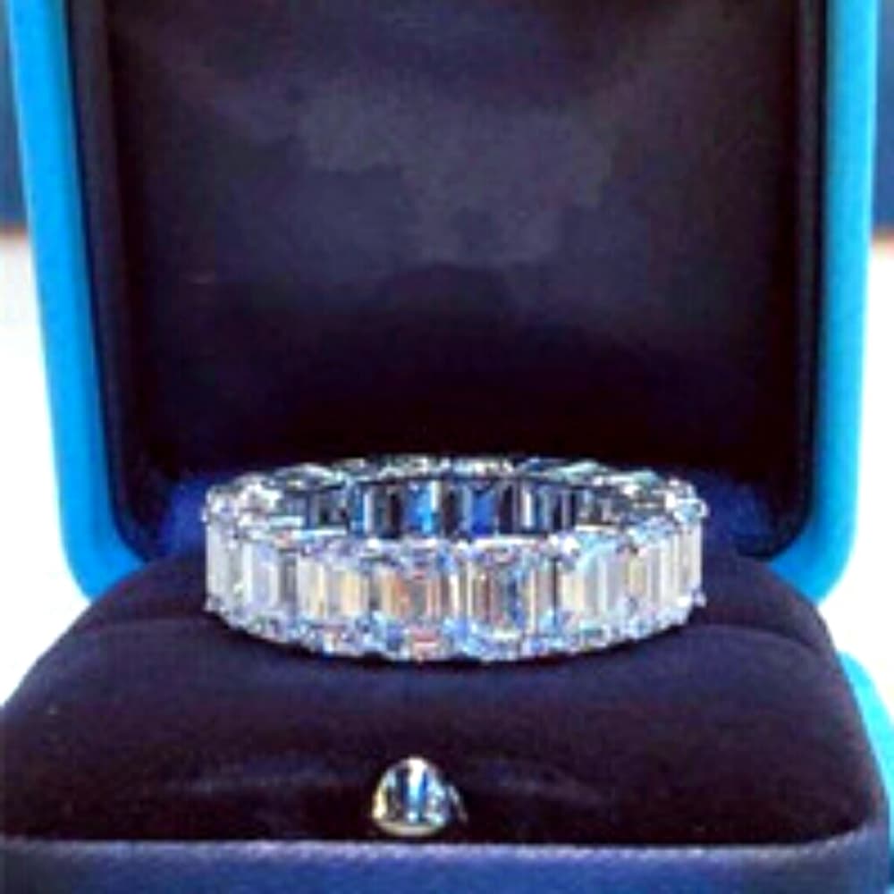 Beautiful Wedding Ring - Thumbnail 2