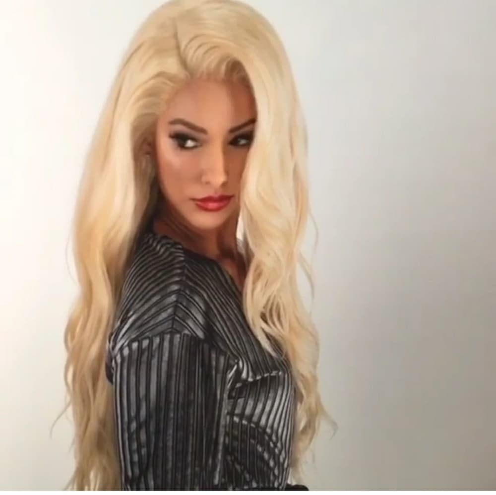 Blonde Beauty LaceFront Wig 24-26 inches!! - Thumbnail 3