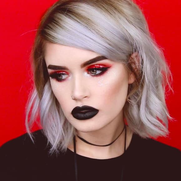 Ombre Gray Short Lacefront Wig!! - Thumbnail 2