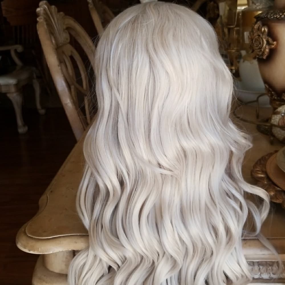 Blonde Beauty Lace Front Wig 24-26 inches - Thumbnail 7