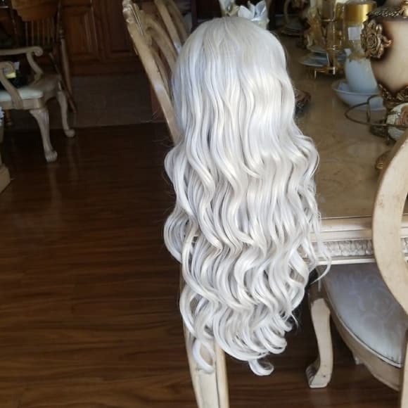 Blonde Beauty Lace Front Wig 24-26 inches - Thumbnail 9