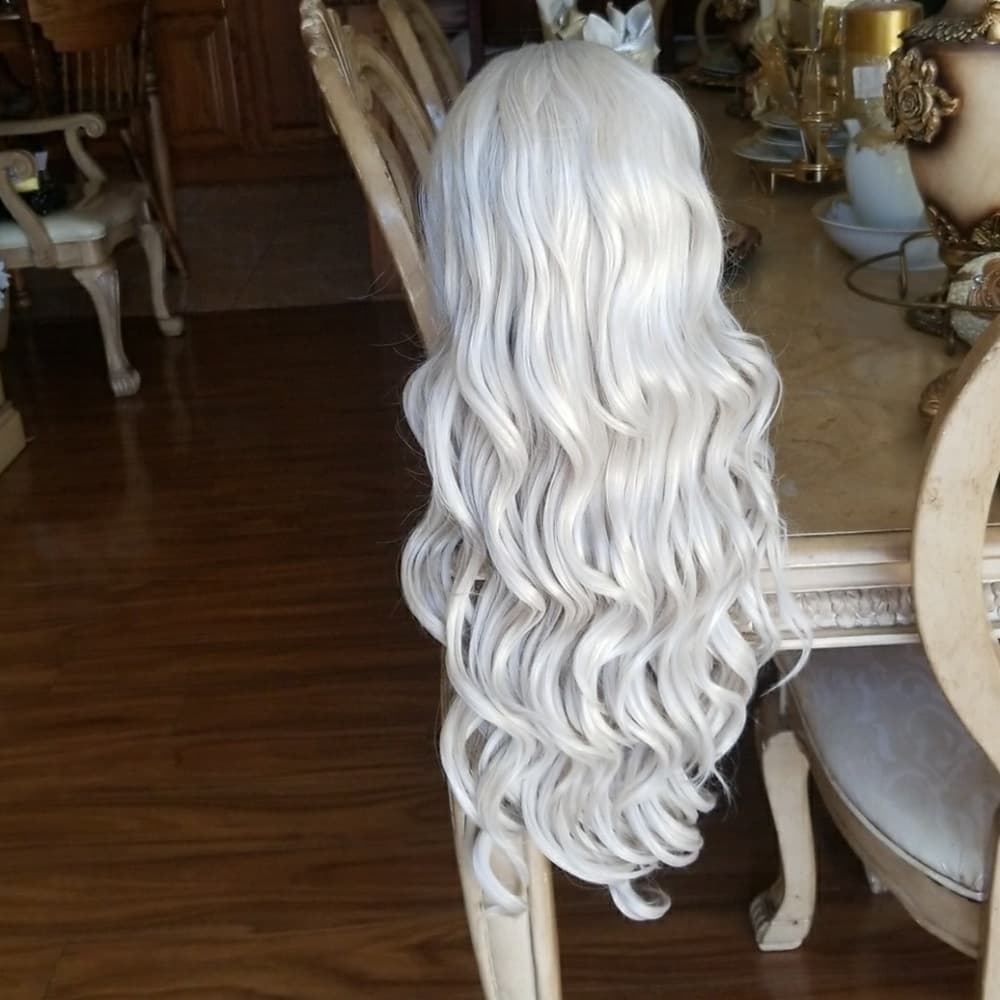 Blonde Beauty Lace Front Wig 24-26 inches - Thumbnail 8