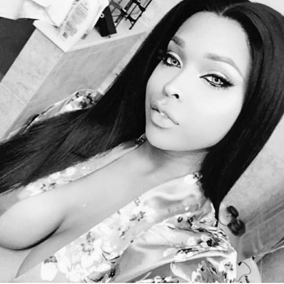 Black Lacefront Wig 22-26 inches!+ - Thumbnail 2