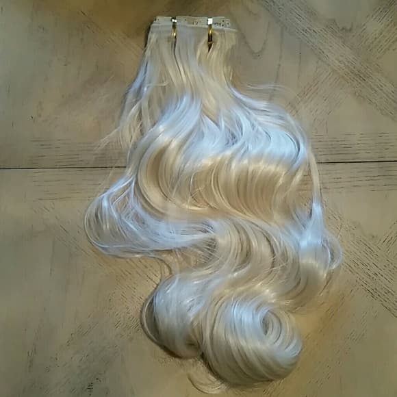 (2) Sets Full Head Wavy Clip In #613 - Thumbnail 5