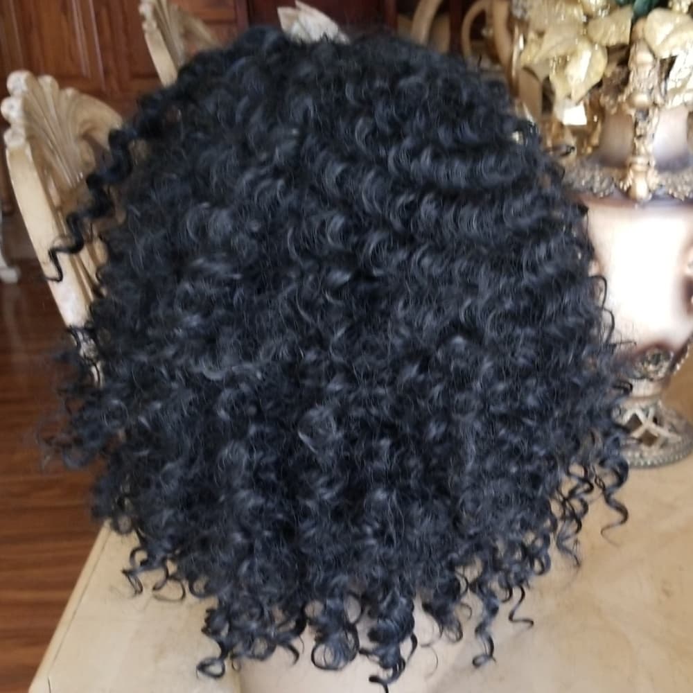 Used 3/4 Curly Beauty Wig Black - Thumbnail 5