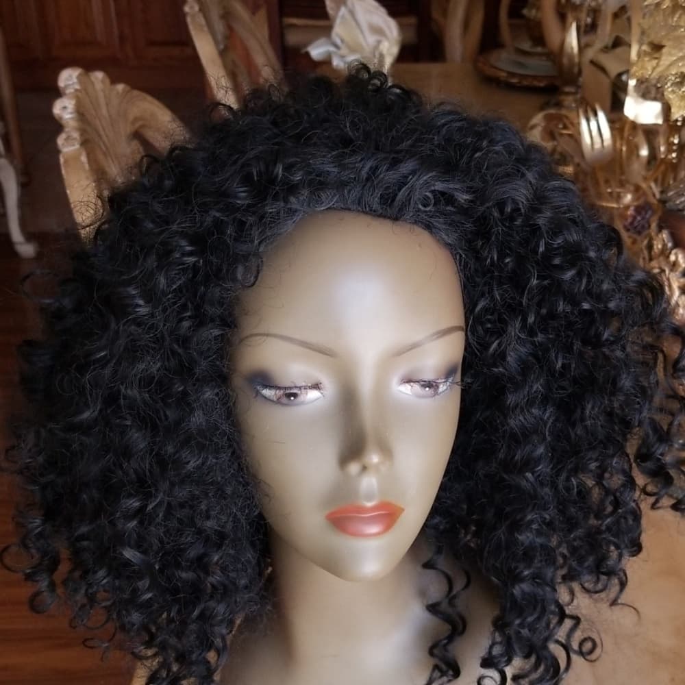 Used 3/4 Curly Beauty Wig Black - Thumbnail 3
