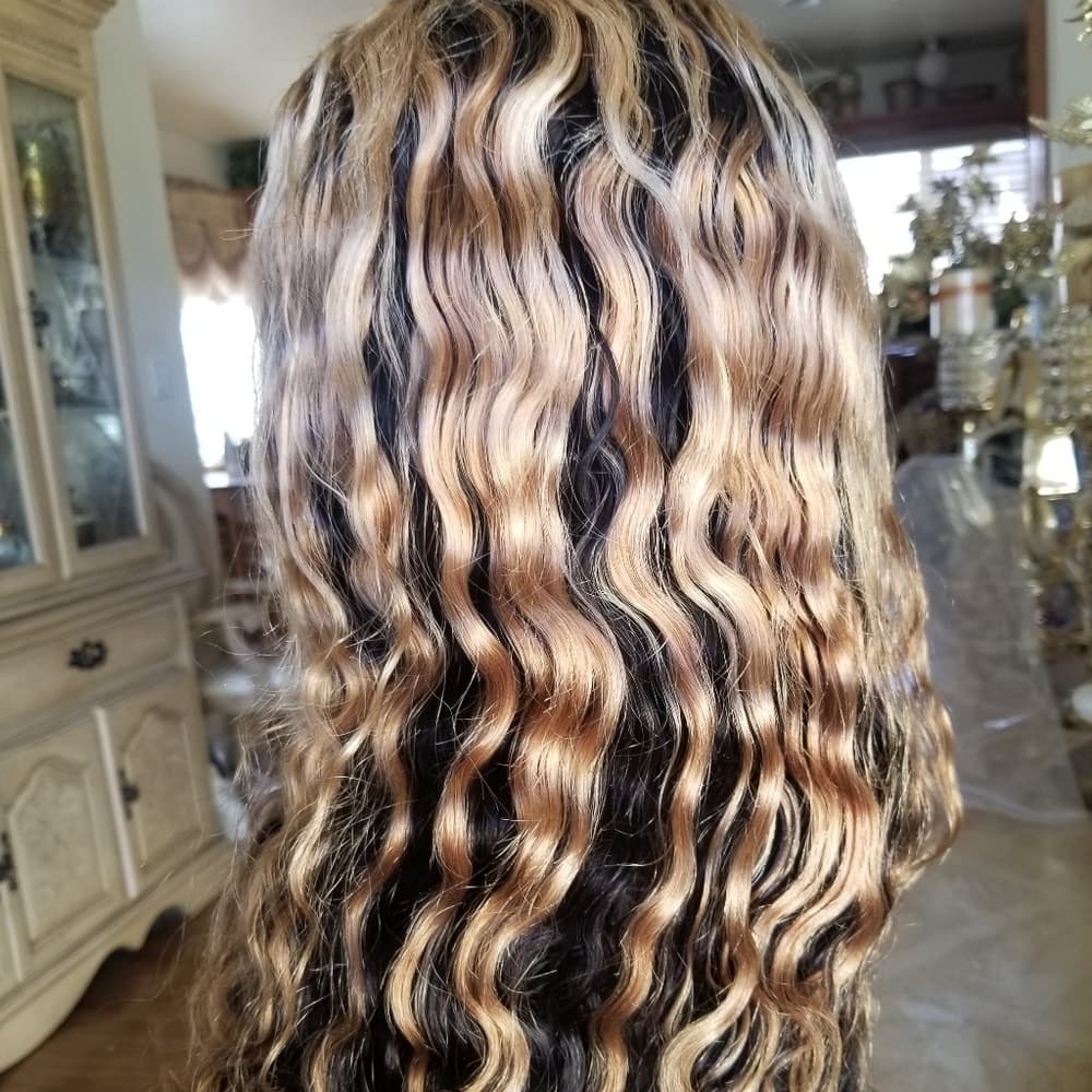 Ombre Curly Lace Front Human Hair Wig 18-20 inches - Thumbnail 6