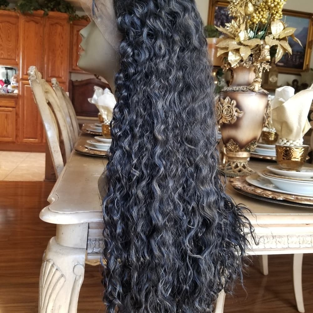 Curly Beauty Lace Front Wig 28-30 inches - Thumbnail 4