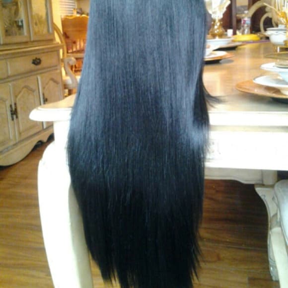 Beautiful Yaki Lace Front 26-30 inches! !