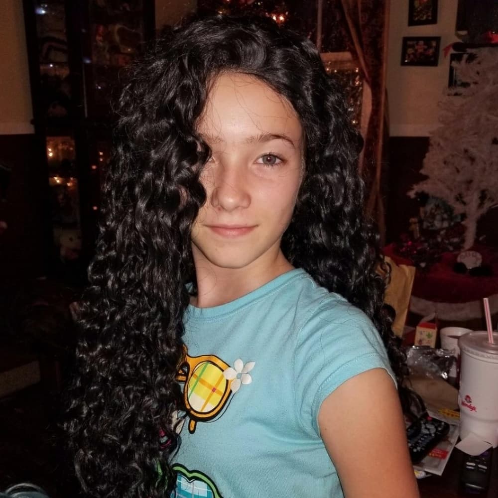 Curly Black Lace Front Beauty Wig 22-24 inches!! - Thumbnail 6