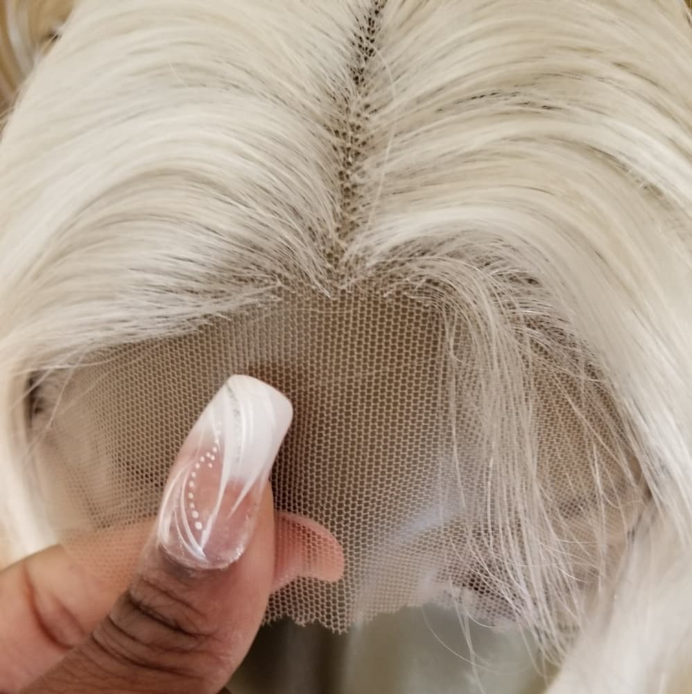 Platinum Blonde Beauty LaceFront Wig 22-24inch - Thumbnail 4