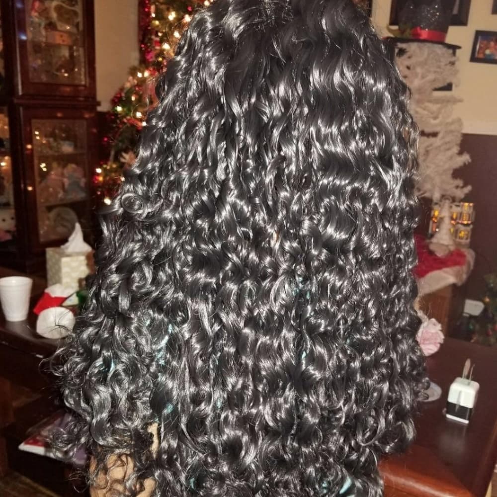 Curly Black Lace Front Beauty Wig 22-24 inches!! - Thumbnail 2