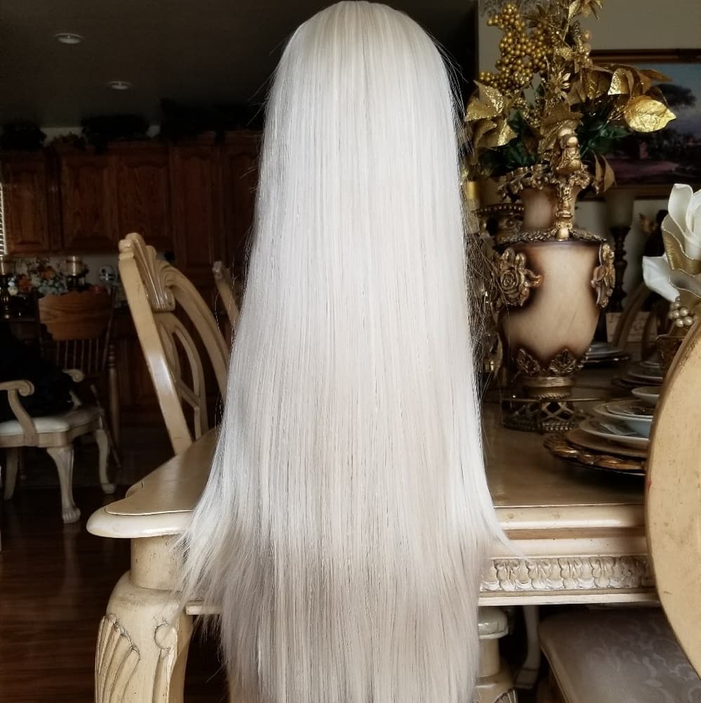 Platinum Blonde Beauty LaceFront Wig 22-24inch - Thumbnail 5