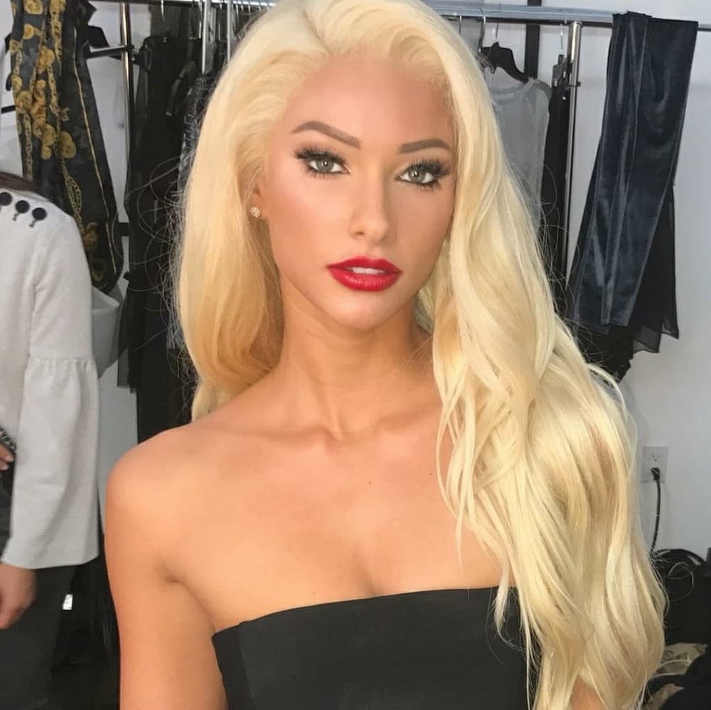 Blonde Beauty LaceFront Wig 24-26 inches!! - Thumbnail 8
