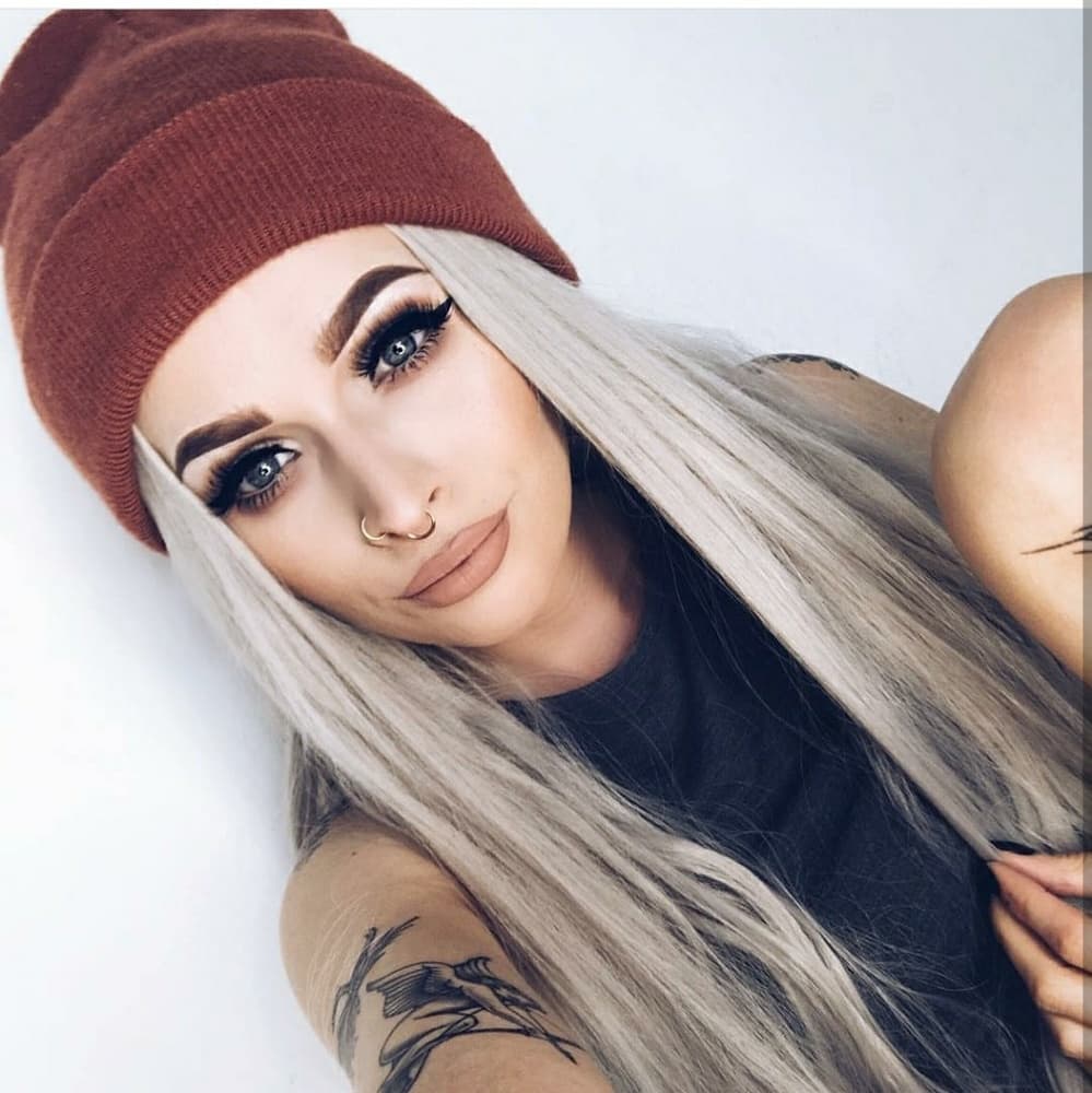 Gray Blonde Lacefront Wig 22-24inches - Thumbnail 6