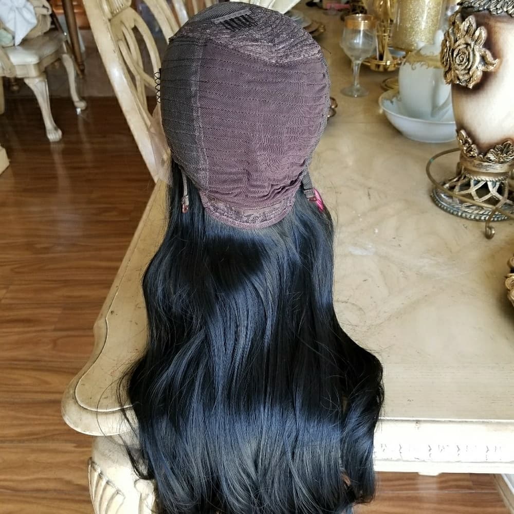 Body Wave Beauty Lace Front Wig 24-26 inches - Thumbnail 7