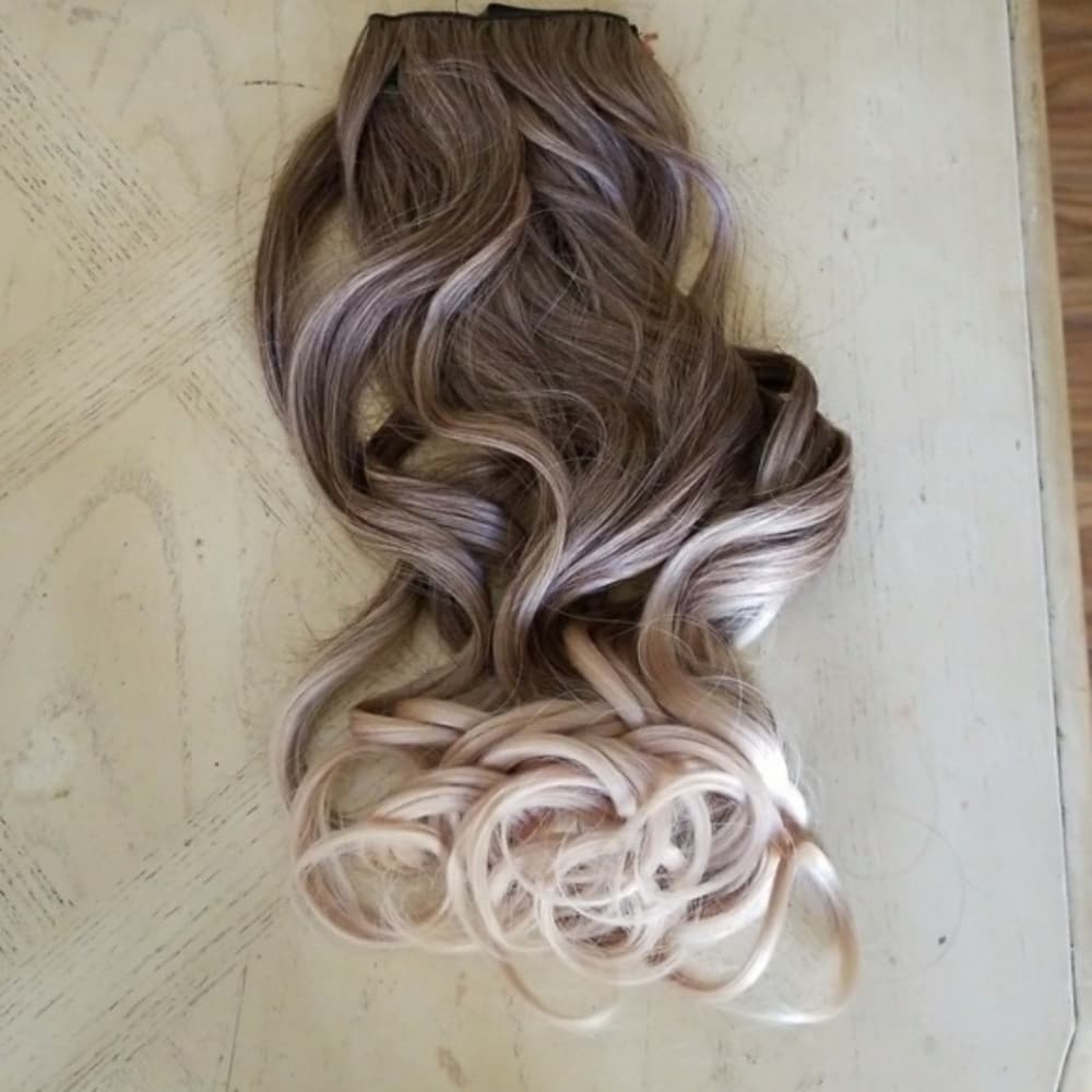 Ombre Blonde Full Head clip in Extension - Thumbnail 4