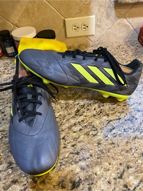 adidas Men’s Gray & Neon Yellow Soccer Cleats - Thumbnail 6