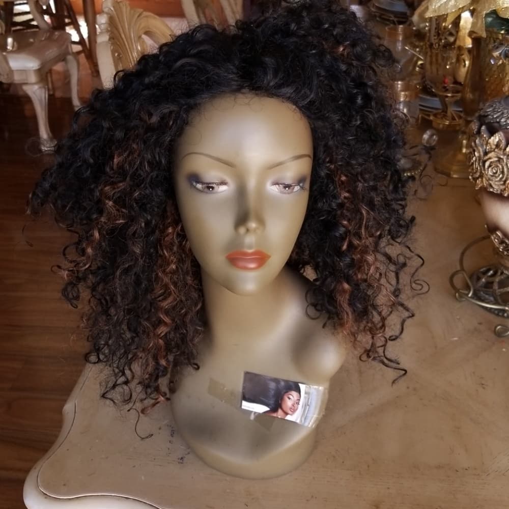 Used Curly Beauty Lace Front Wig #1b/30 - Thumbnail 8