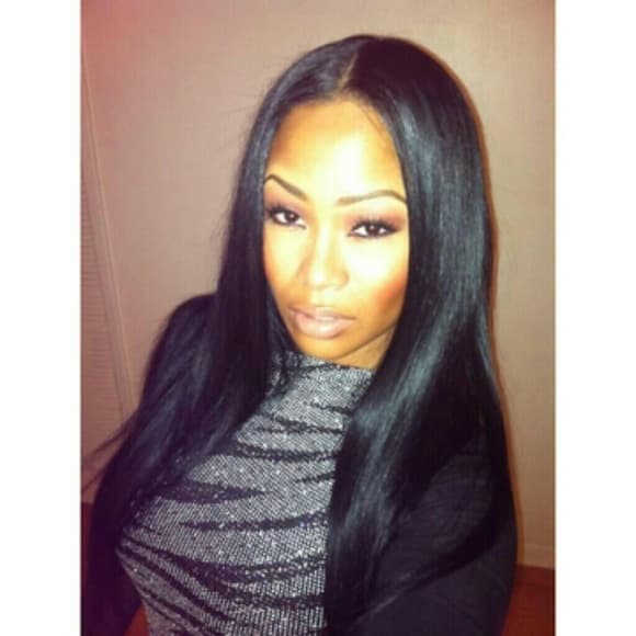 Yaki Beauty Lace Front 16-20 inches! - Thumbnail 2