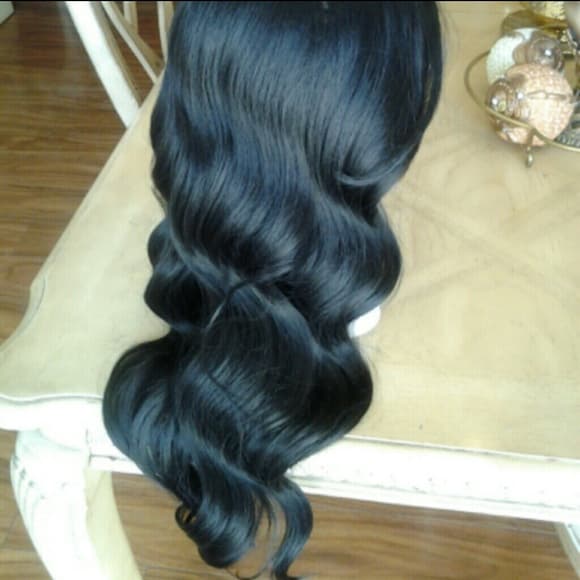 Beautiful Bodywave Lace Front Wig 18-20 inches!!