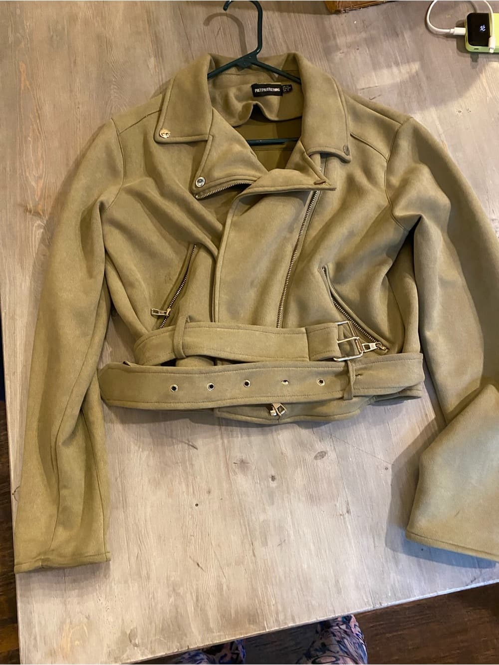 Pretty little thing olive Green Suede Moto Jacket with Belt - Thumbnail 2