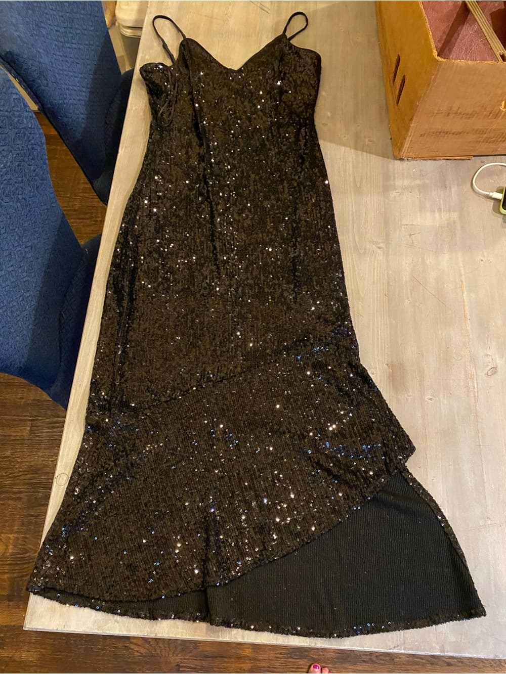 Express Black Sequin Spaghetti Strap Evening Gown - Thumbnail 4