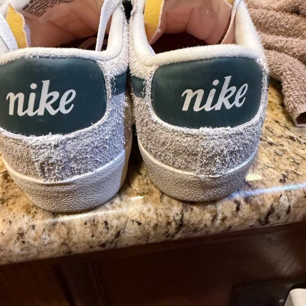 Nike Blazer 77 Low Suede Sneakers with Dark Teal Swoosh - Thumbnail 2