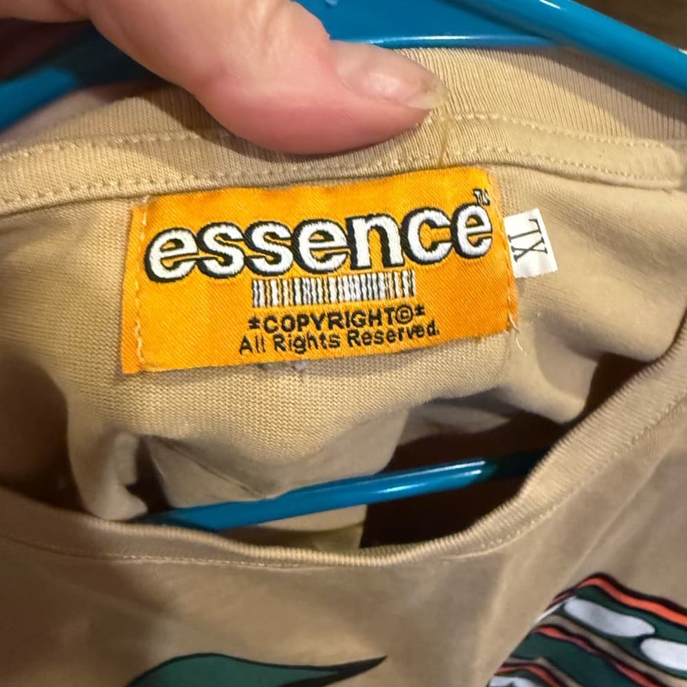 Essence world football t shirt - Thumbnail 2