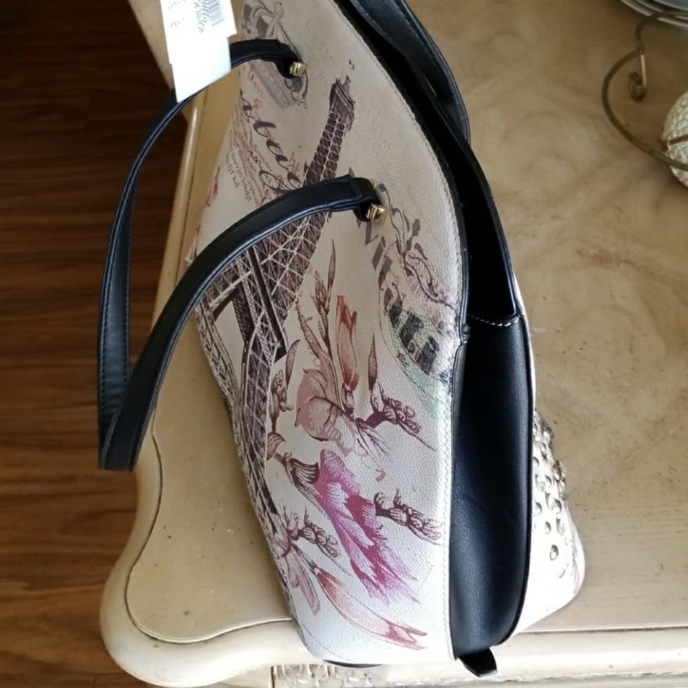 London Paris Beauty Bag with strap - Thumbnail 2