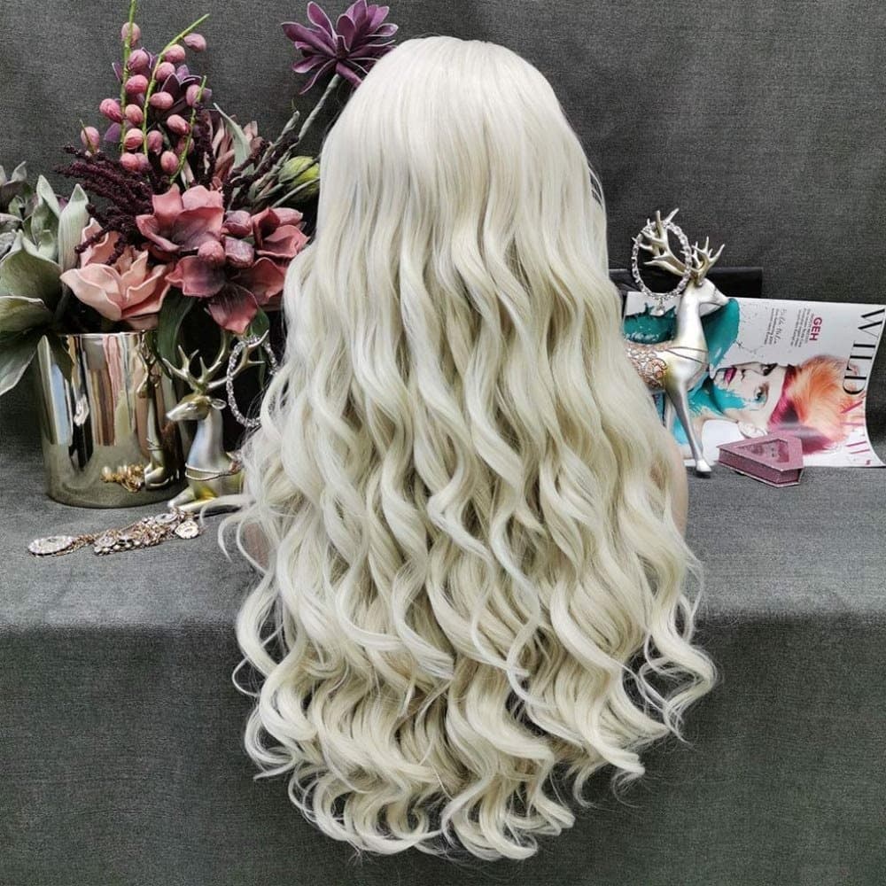 Beautiful Lace Front Wig 22-24 inches!! - Thumbnail 5