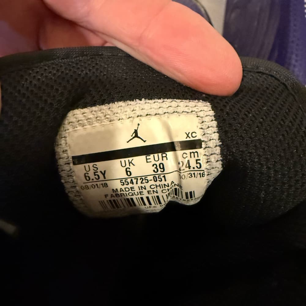 Youth Air Jordan 1 dark concord sz 6.5Y - Thumbnail 4