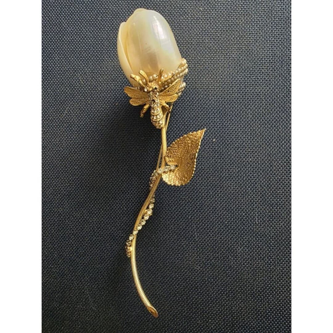 Vintage Hattie Carnegie Rare Rose MOP Gold Filled Crystal Bee Broach Signed