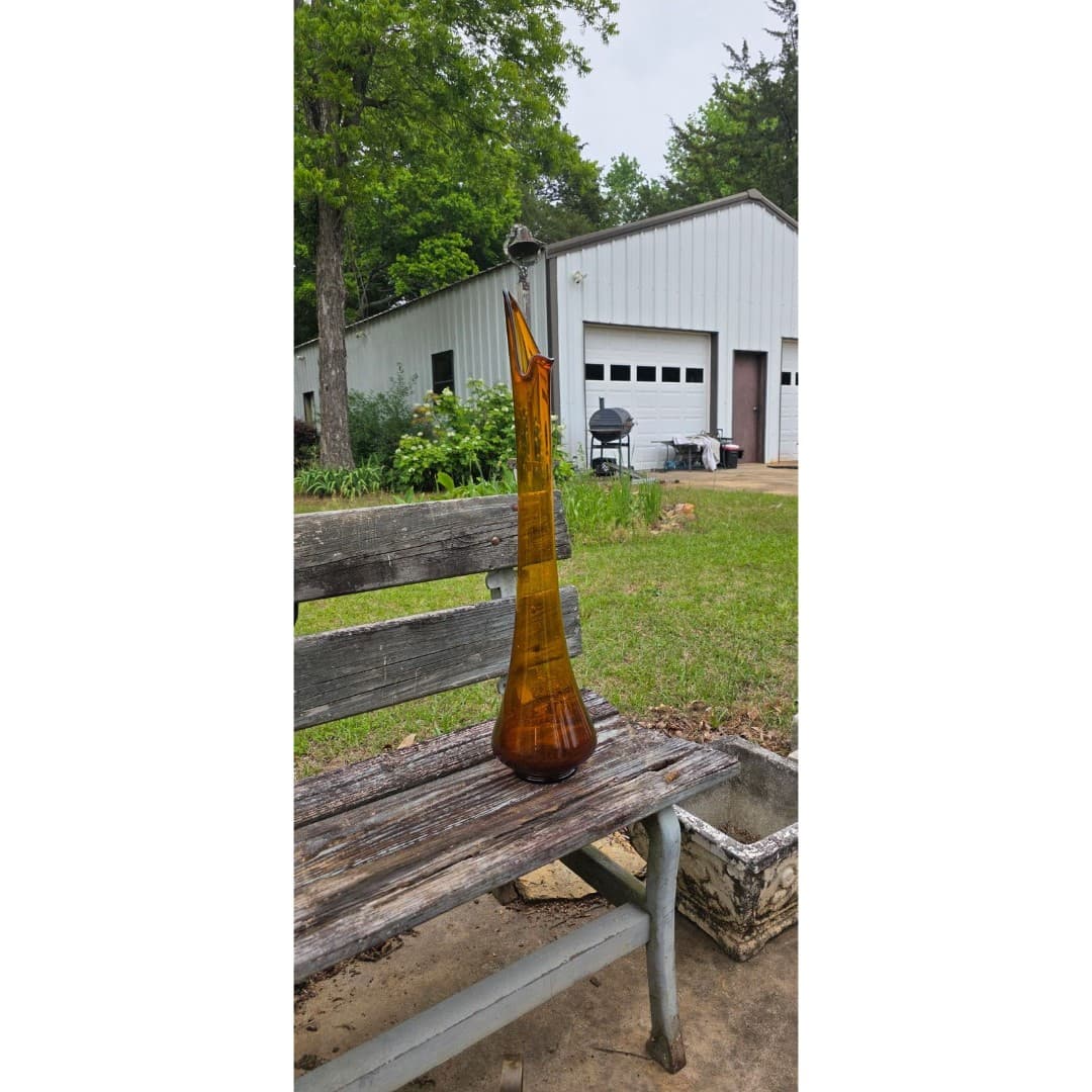 L.E. Smith Hand Swung Vase 28.5" Amber Simplicity Mid Century Floor Decor