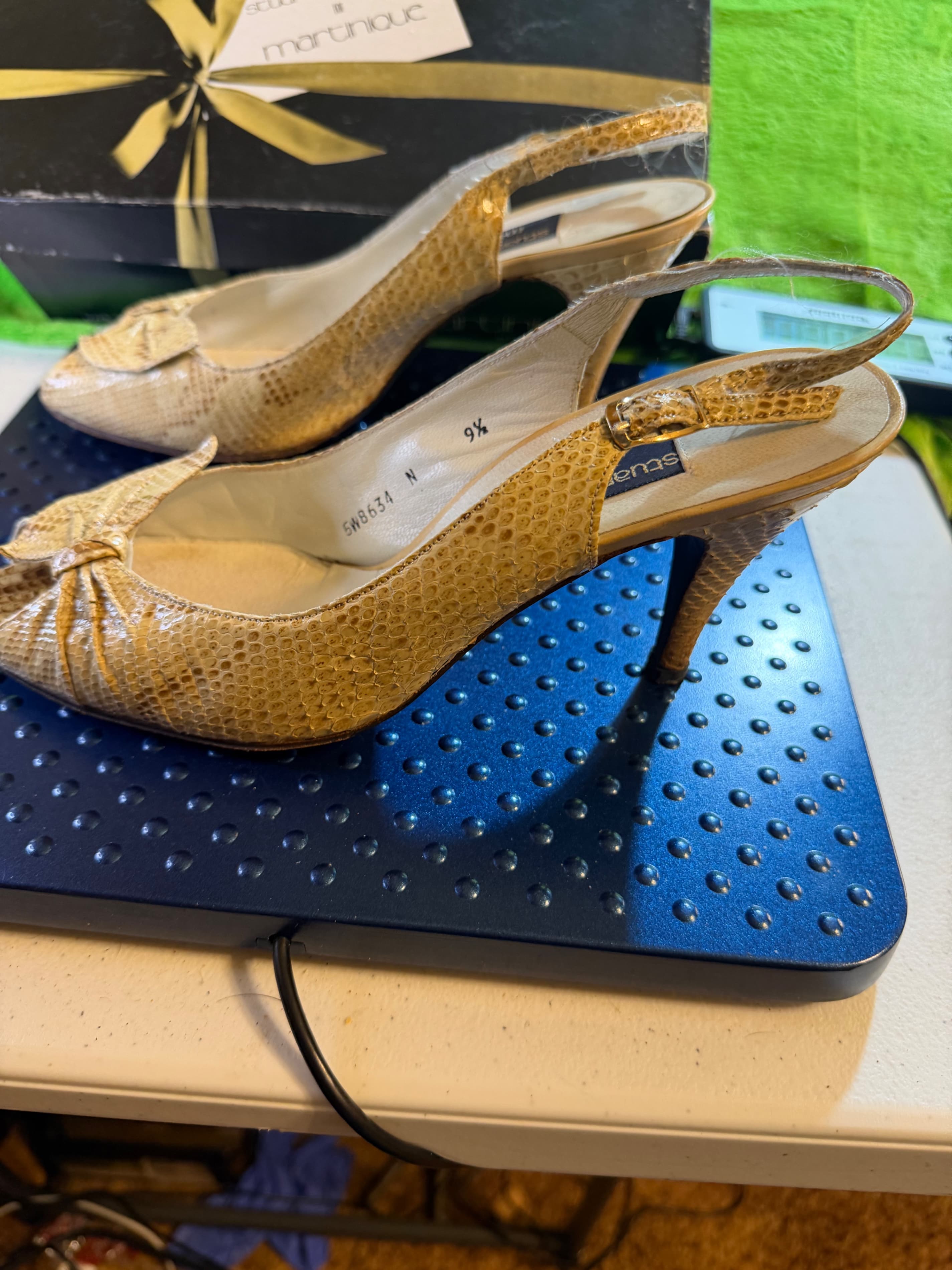 Stuart Weitzman Martinique Snakeskin Slingback Peep Toe Heels Womens 9.5N - Thumbnail 4