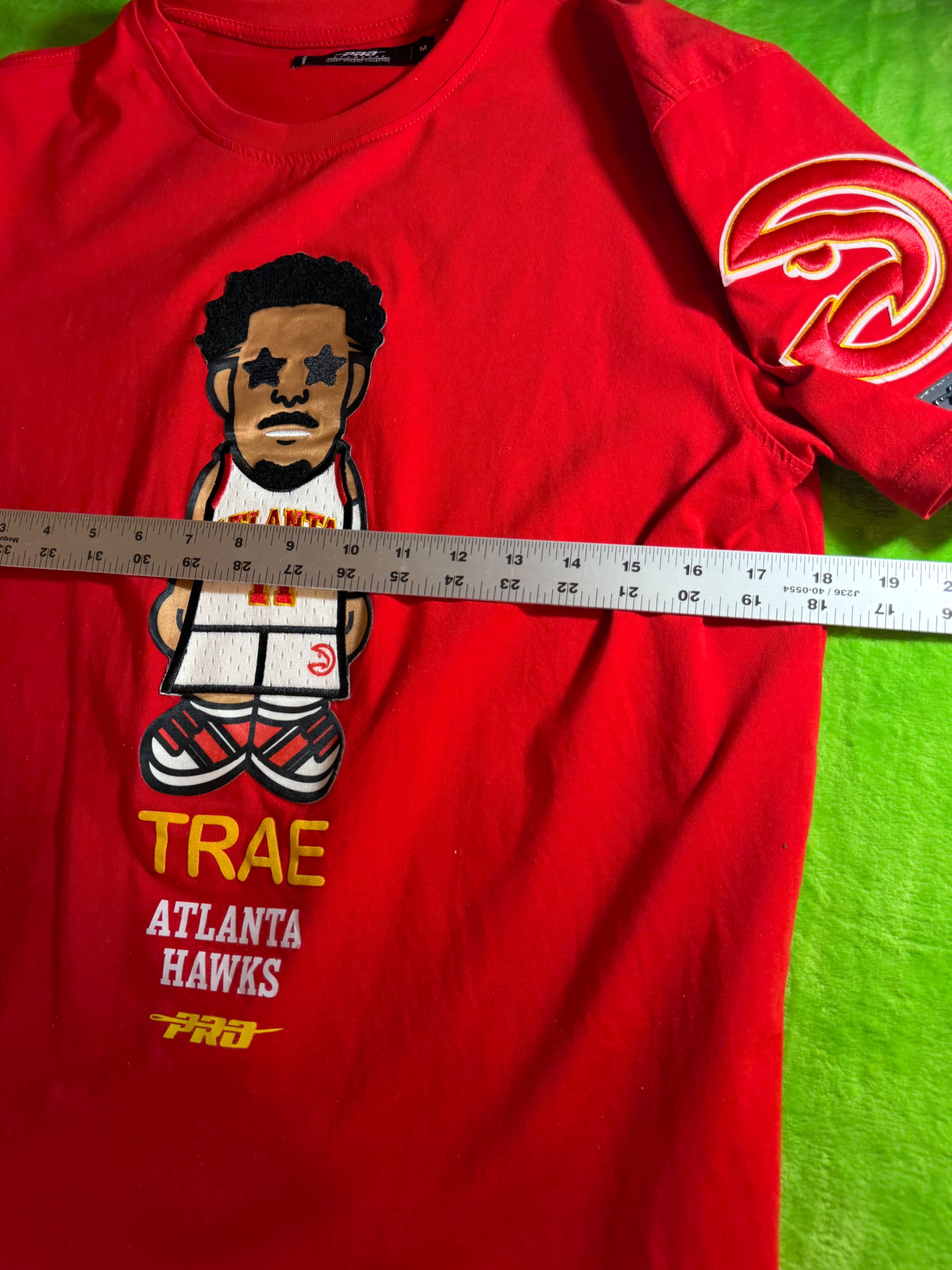PRST Standard Atlanta Hawks Trae Young #11 Red Graphic T-Shirt Mens M - Thumbnail 8