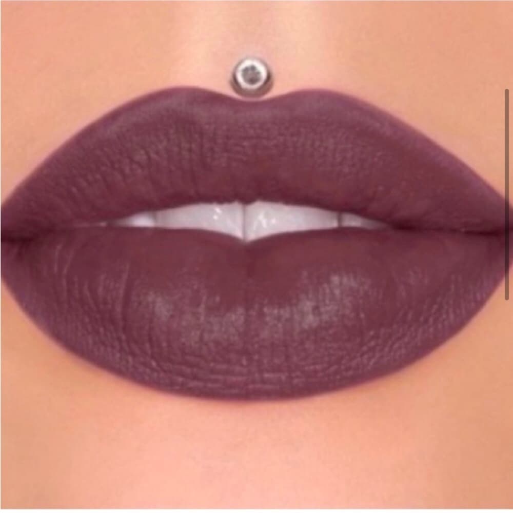 Jeffree Star LIMITED EDITION+HTF Velvet Trap Lipstick in Shade Mousetrap!🪤