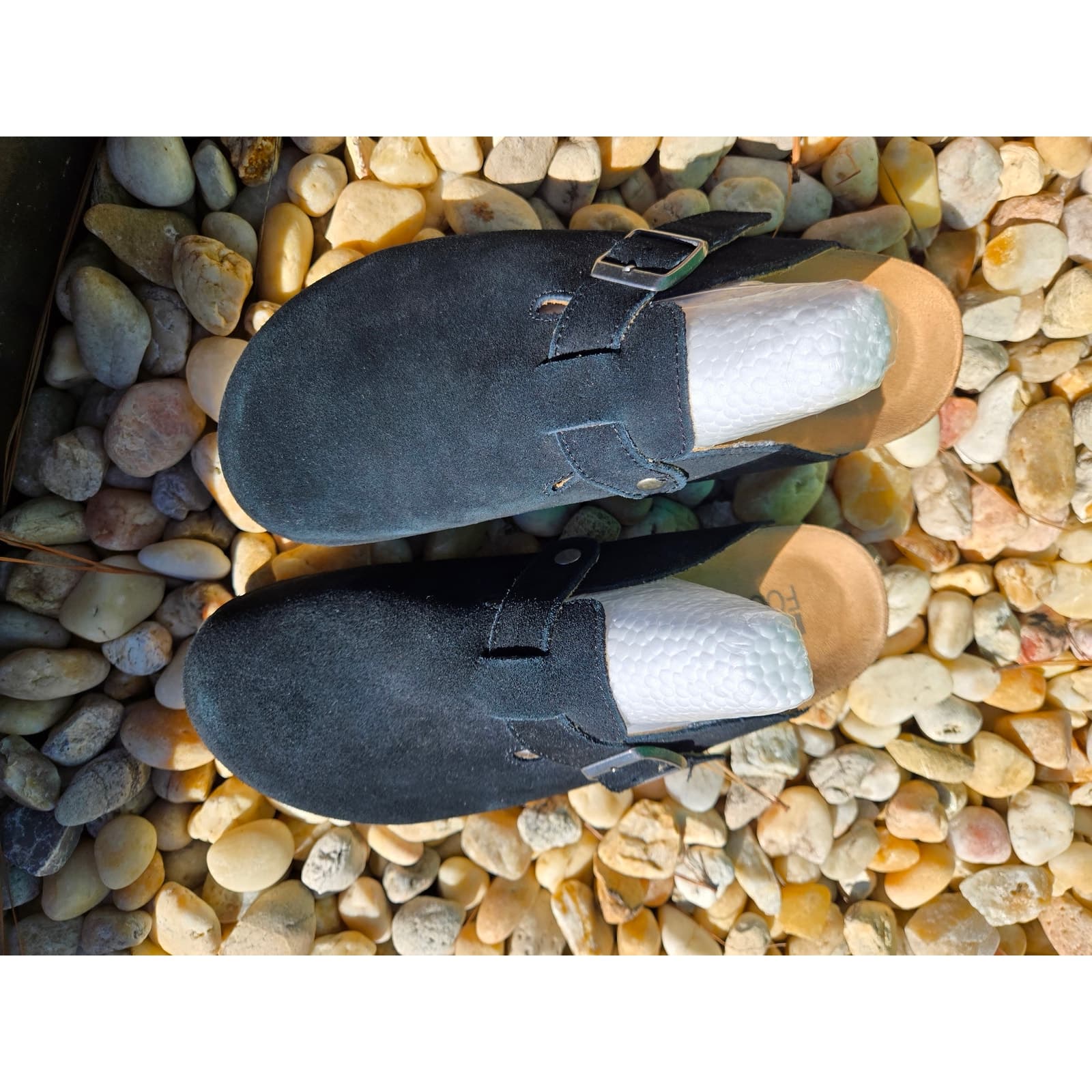 White Mountain Footbeds Clogs - Black Suede - Size 7 - Like New - Thumbnail 2