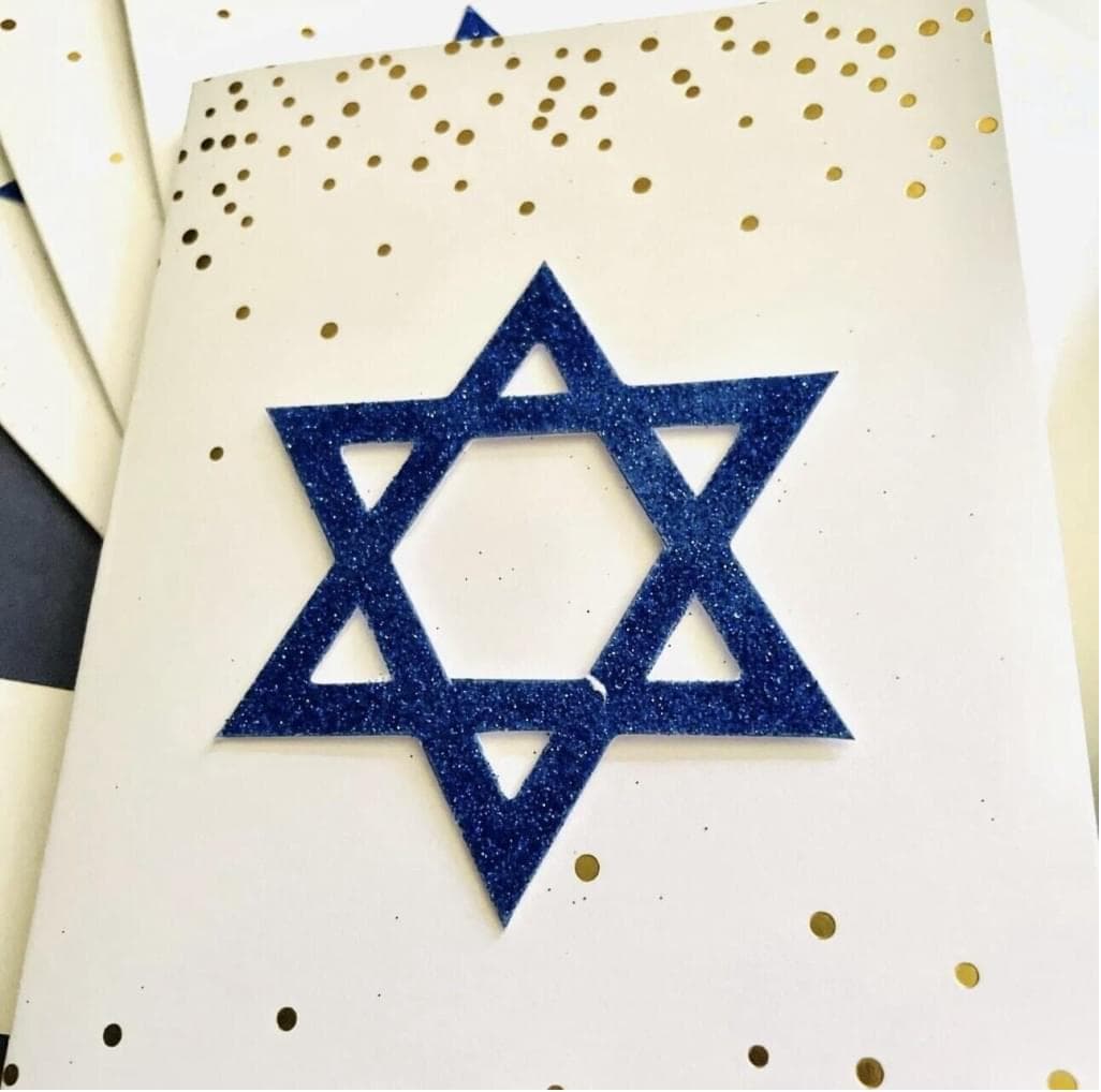 C.R. Gibson Happy Hanukkah Glitter & Metallic Gold 15-Cards & Envelopes - Thumbnail 6