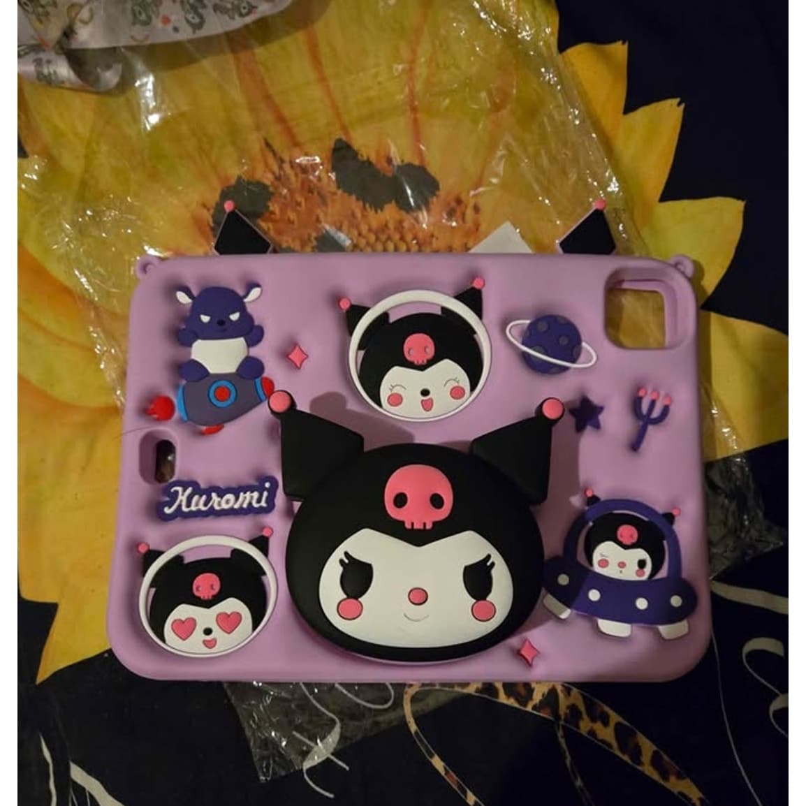 I pad air 11 kuromi carrying case with strap - Thumbnail 2