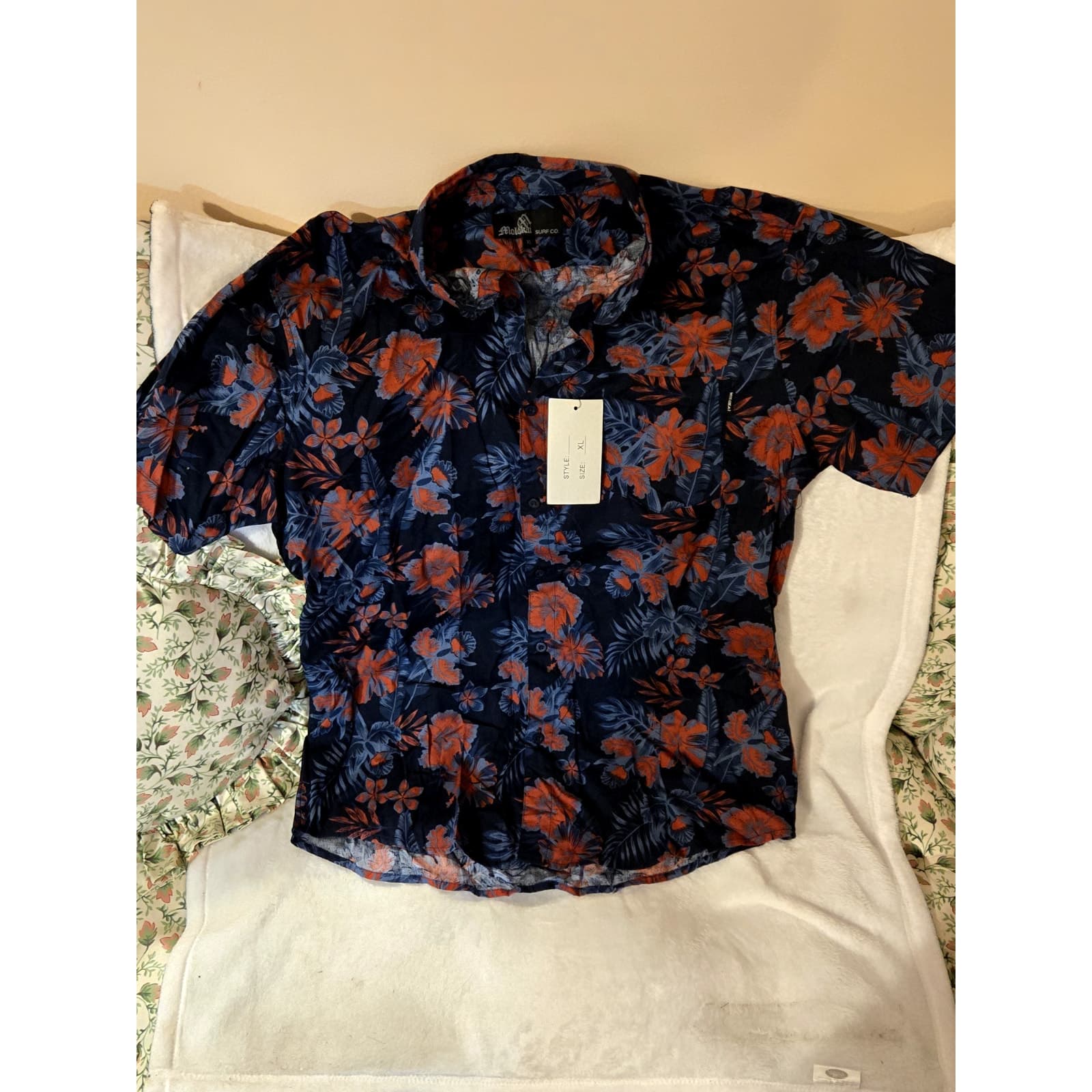Mens Molokai Surf Co. Hawaiian Print Shirt XL Clothing