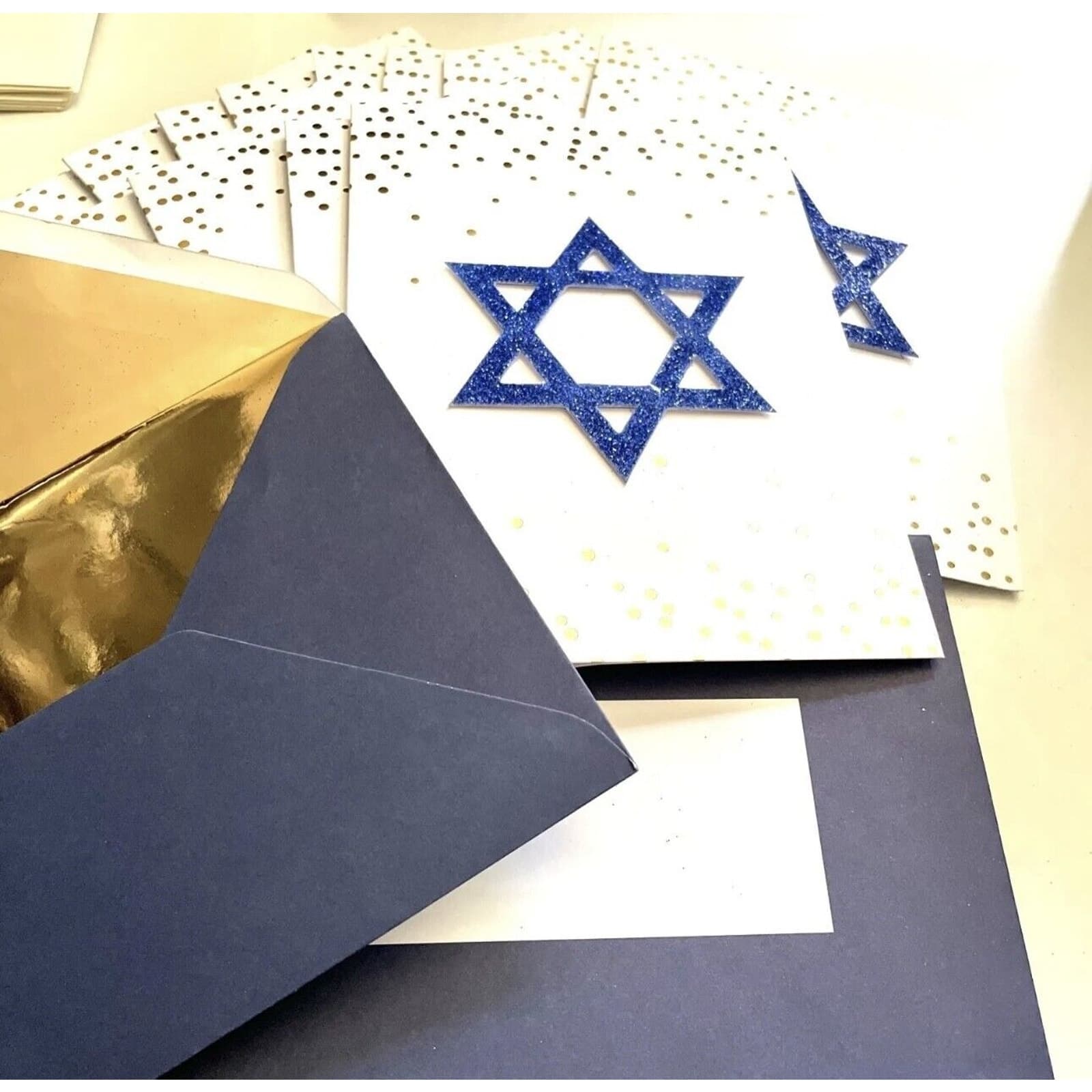 C.R. Gibson Happy Hanukkah Glitter & Metallic Gold 15-Cards & Envelopes