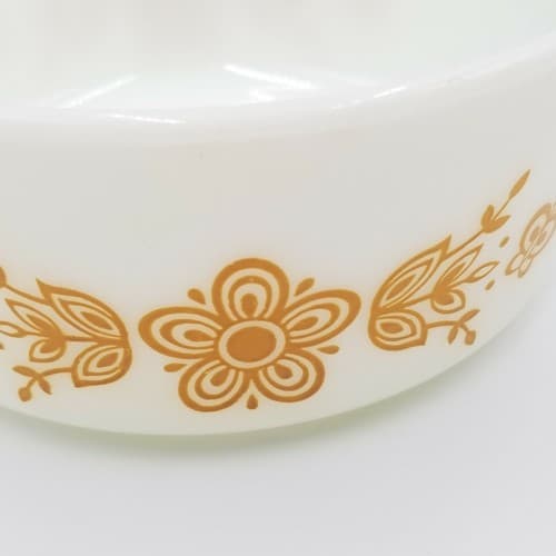 Vtg Pyrex Yellow Butterscotch1 1/2 Pint Casserole Bowl Town and Country 472 - Thumbnail 2