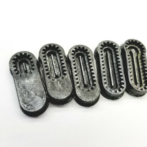 Vintage Singer Buttonholer Set Retro Pink Clamshell Case 5 Templates Antique - Thumbnail 8