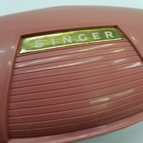 Vintage Singer Buttonholer Set Retro Pink Clamshell Case 5 Templates Antique - Thumbnail 4