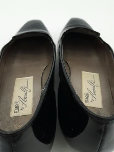 MAGIK by AMALFI Women's Shoe 9 AAAA Narrow Black Leather Size Heels Pumps Black - Thumbnail 12