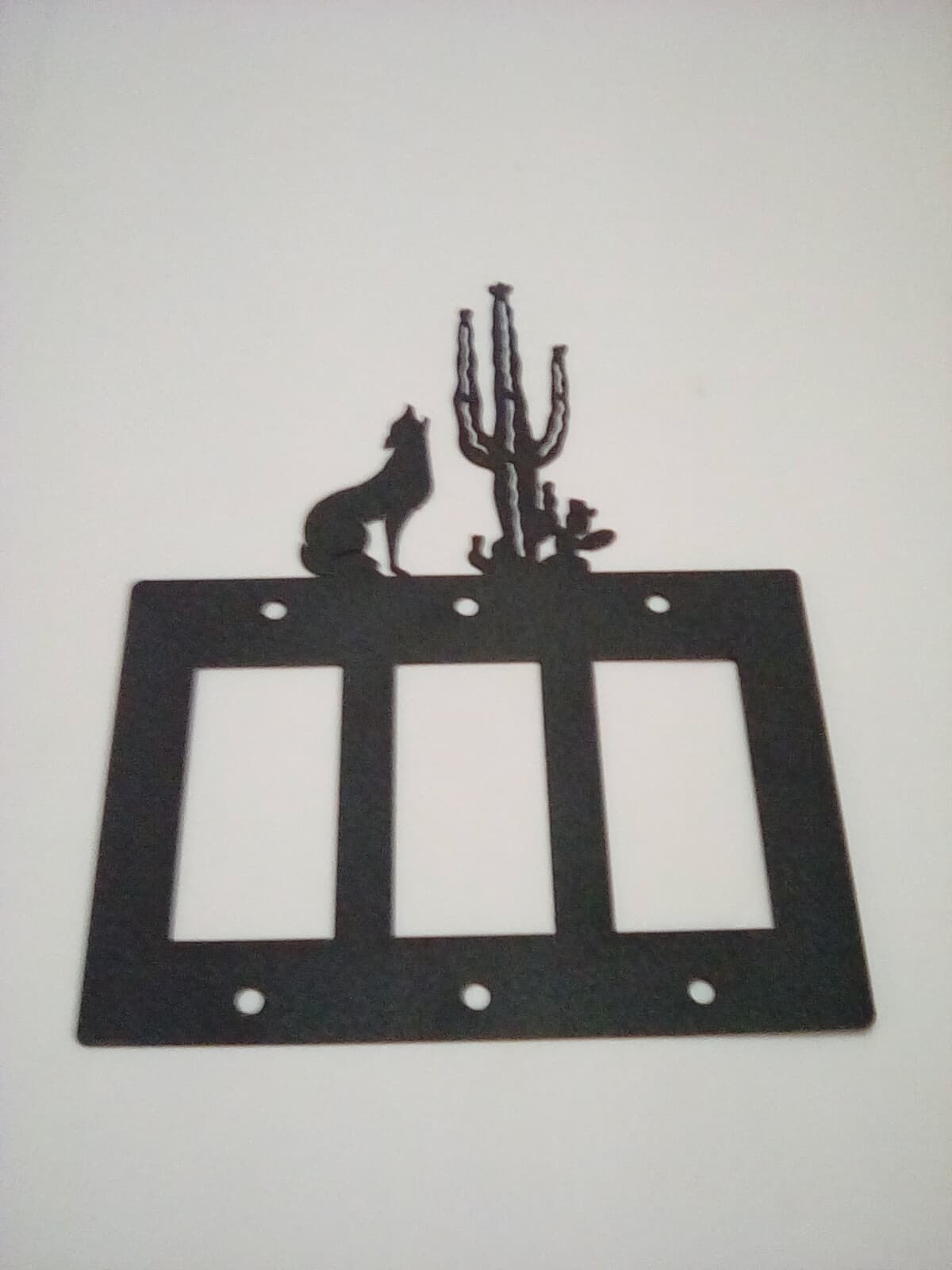 Triple Toggle Outlet Cover Coyote Cactus County Ranch Lodge Cabin Rustic New - Thumbnail 5