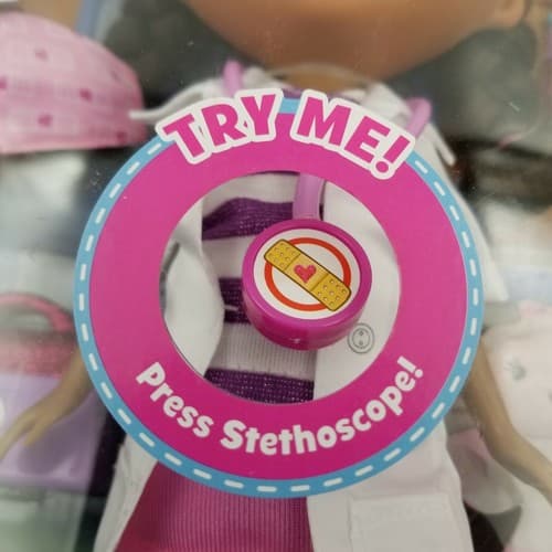 Doc McStuffins Singing Doll Wash Your Hands Includes Face Mask Doctor Bag 11.5" - Thumbnail 3