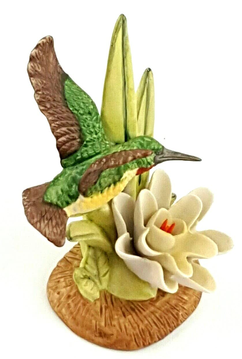 Royal Heritage Figurine Humming Bird Odyssey Birds in Flight to Spring Porcelain - Thumbnail 3