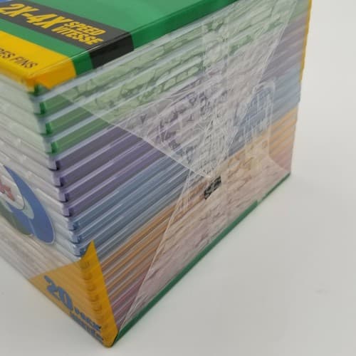 Verbatim NEW 20-Pack CD-RW 700MB 2X-4X DataLifePlus Cool Colors Slim Jewel Cases - Thumbnail 8